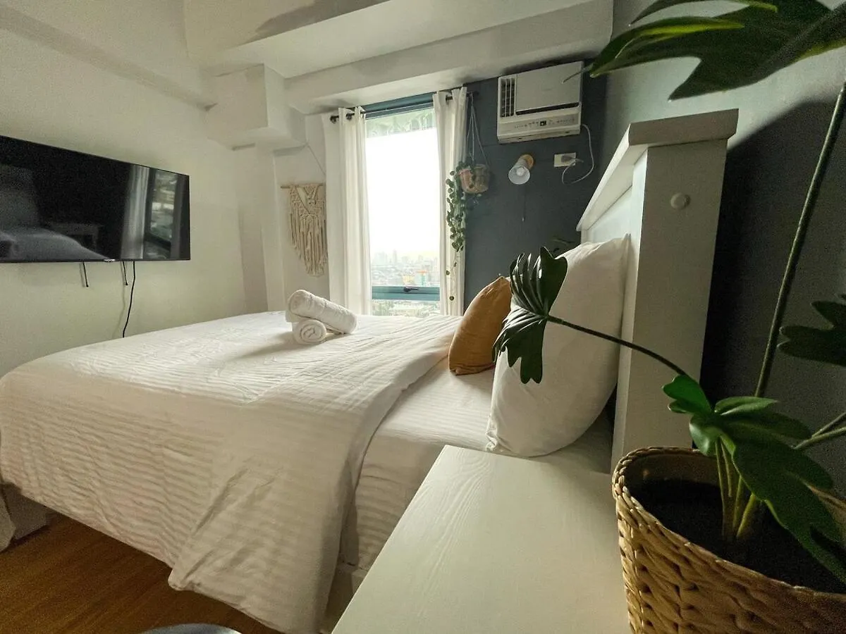 Studio Condo Near Pobla Makati Manila Philippines