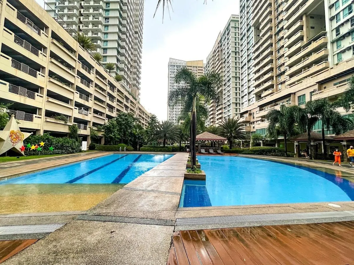 Studio Condo Near Pobla Makati Manila Apartment